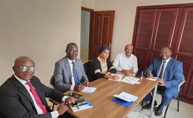 Rencontre à Yaoundé avec le Consul honoraire des Pays-bas, Mr Martin ABEGA.